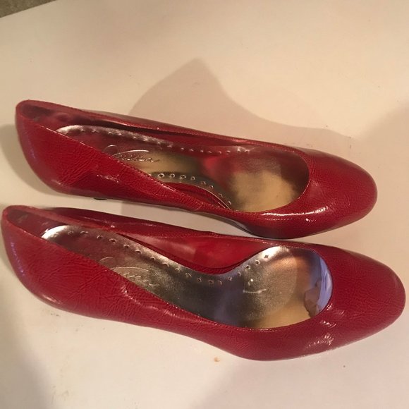Classic Red Jessica Heels. Size 9. Show you are the boss - Picture 3 of 4